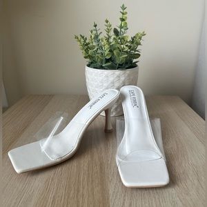 NWT Cape Robin Square Toe Heel